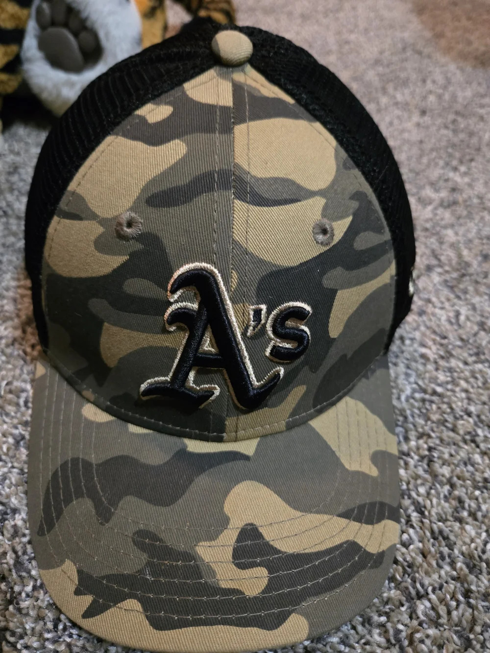 New Era Kids Oakland A's Camo Trucker Hat in Green and Black